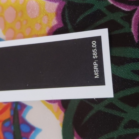 2216- Vibrant Zebra & Floral Print Women’s Scarf 100% Polyester 35”x34” NWT - Picture 7 of 8